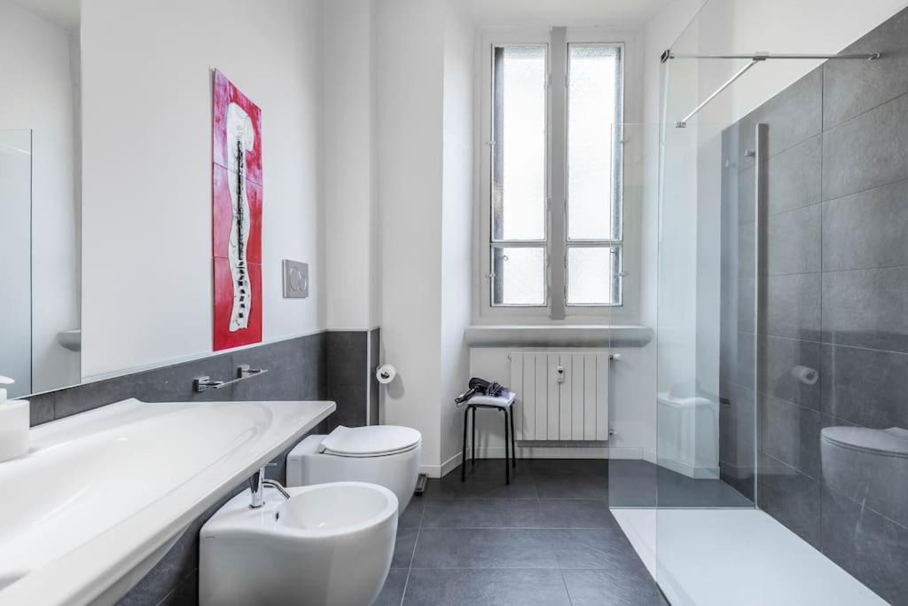 Appartamento Bilocale Zara - Stazione Centrale - Isola Design District Милано Екстериор снимка